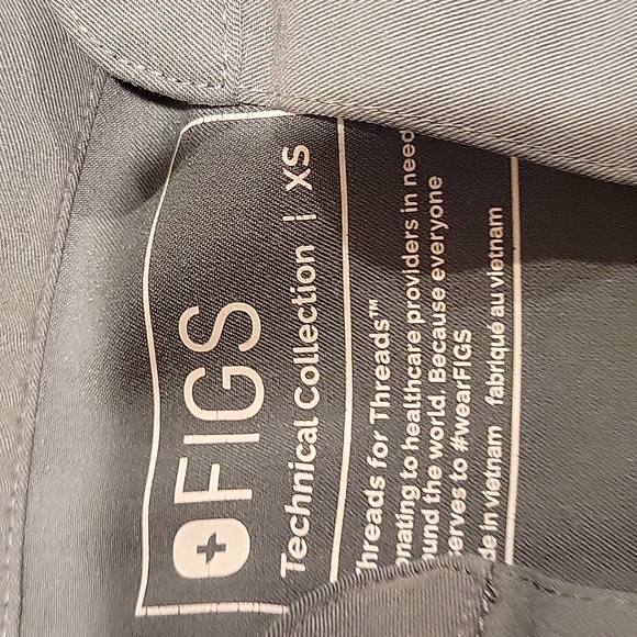 Figs Technical Collection Bonsai Rafaela Scrub Top Size Xs - Picture 2 of 4